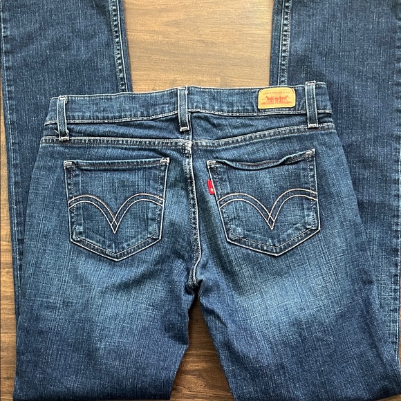 Levi's super low 524 Women's Dark Blue Straight Leg Jeans - Picture 4 of 4